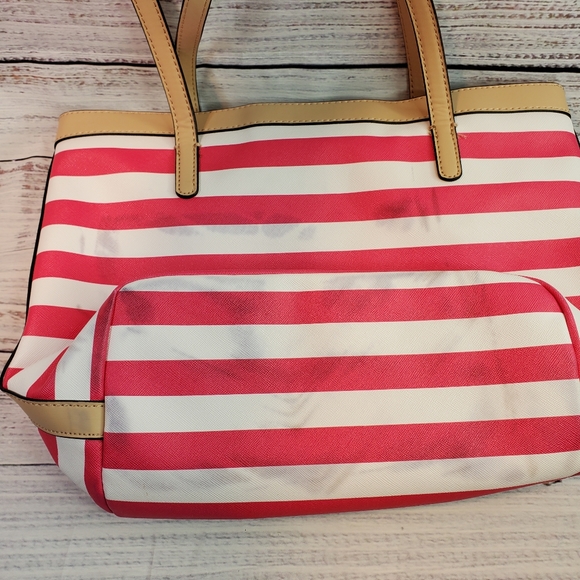 Guess Bag - Picture 4 of 6